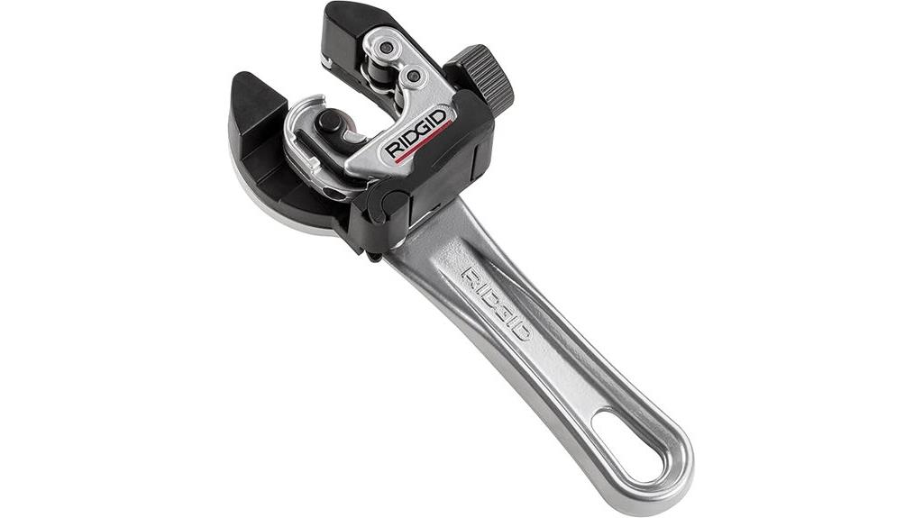 metal tubing cutter tool