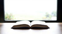 9 Best Book Lights for Night Reading in 2026