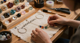 How to Choose Crystal Healing Jewelry