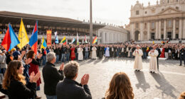 Meeting Rimini: Arrivato Papa Leone, Accoglienza Da Star Con Cori Da Stadio - Il Sole 24 ORE